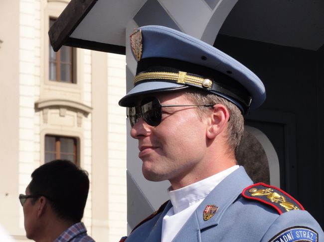 衛兵スマイルです。<br />スマイルする衛兵は初めて見ました。