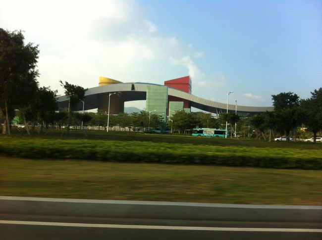 10/24　移動中<br /><br />移動中に気になったものたち。<br /><br />もー、なんだかわからん…