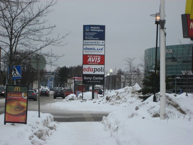 マクドナルドの看板が見えたら、左折