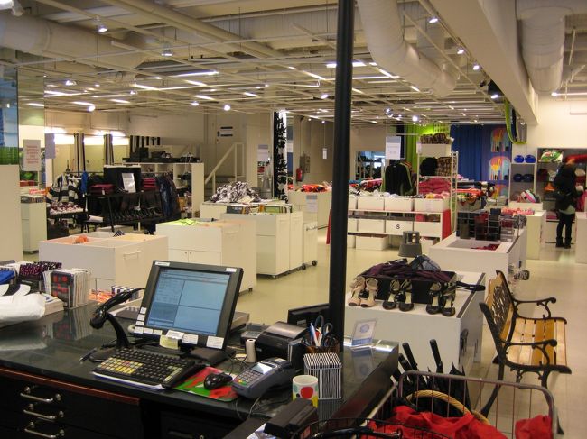 テンションが上がります♪♪<br /><br />お目当ての生地は欲しいものがなくちょっぴり残念でした・・・。