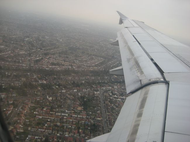 だいぶイギリスらしい街並みが見えてきました。