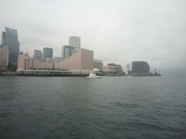 １０数分の船旅ですが、しばし景色を楽しみます。