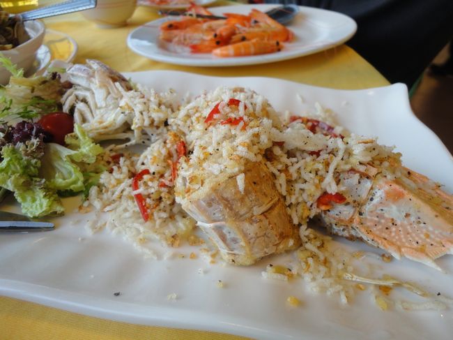 椒塩瀬尿蝦皇　シャコの唐揚ガーリックコショウ風味<br /><br />巨大な蝦蛄です。<br /><br />たぶん120HKD　くらい