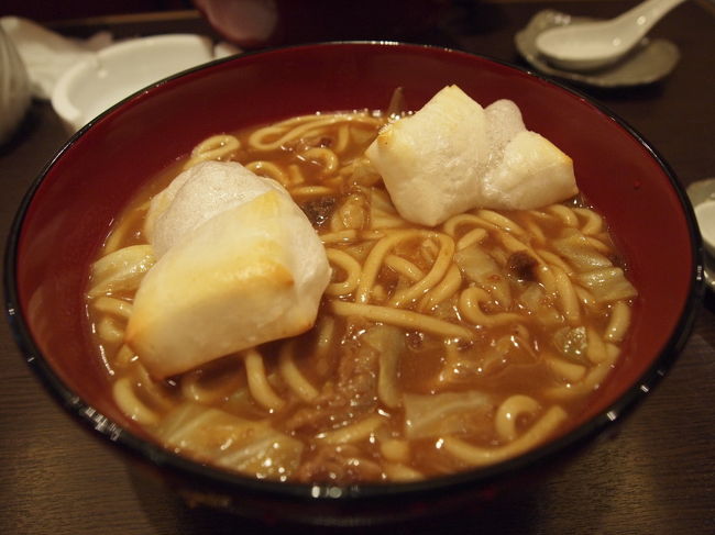 長田名物の「ぼっかけうどん」です。<br />お腹がすいていたおかげか、かなり美味しくいただきました。