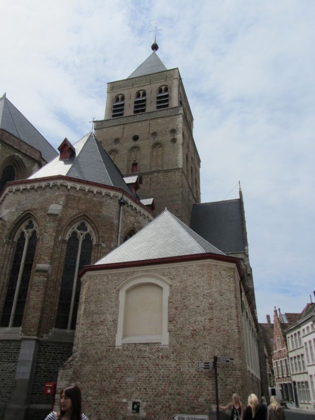 ブルージュは旧市街全体が世界遺産に登録されているのです。