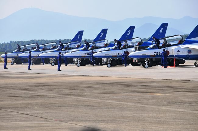 T-4 ブルーインパルス | 装備 | 防衛省 [JASDF] 航空自衛隊