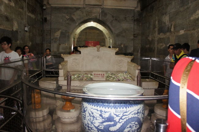 <br />②ココは何処？？(^_^;)<br /><br />　地下にあるのでヒンヤリしてて涼しい