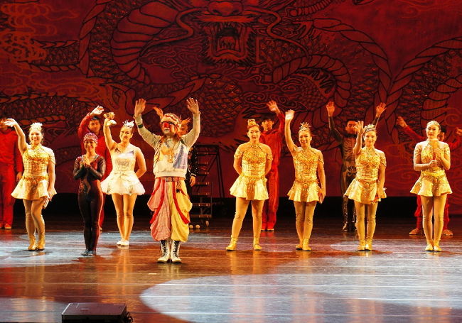 <br />②全てのショーを終えて出演者が挨拶。<br /><br />　結構楽しかったですよ～<br /><br />　