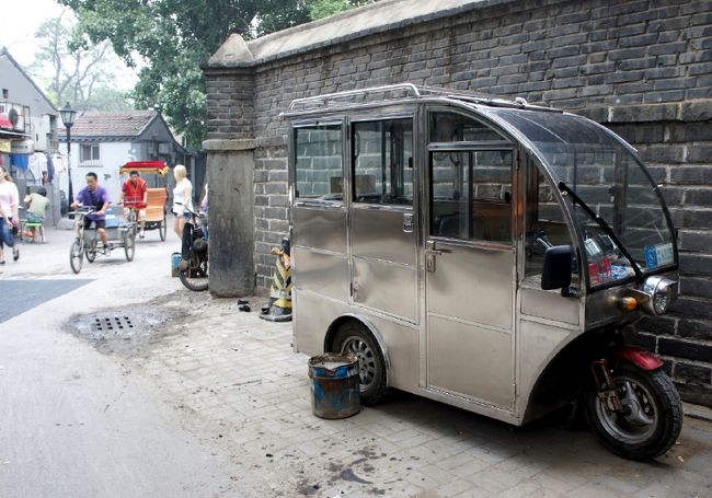 ③ノスタルジックな写真が好きです。<br /><br />　これはお気に入りの１枚です。<br /><br />　輪タク乗車中より撮影