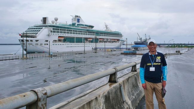 雨が小降りになってきたので、一人で市内見物に出発。<br />見学箇所も特に決めずに、ブラブラ歩きです。