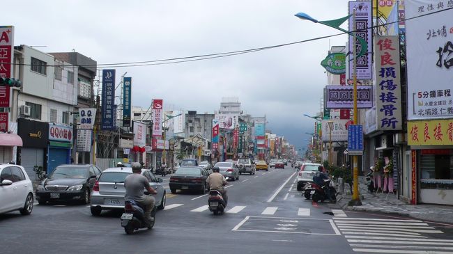 ブラブラ歩き中に写した写真。<br />林森路と中山路の交差点にて。