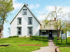Green Gables Museum　モンゴメリーはユーアンマクドナルド牧師と結婚式をしています。