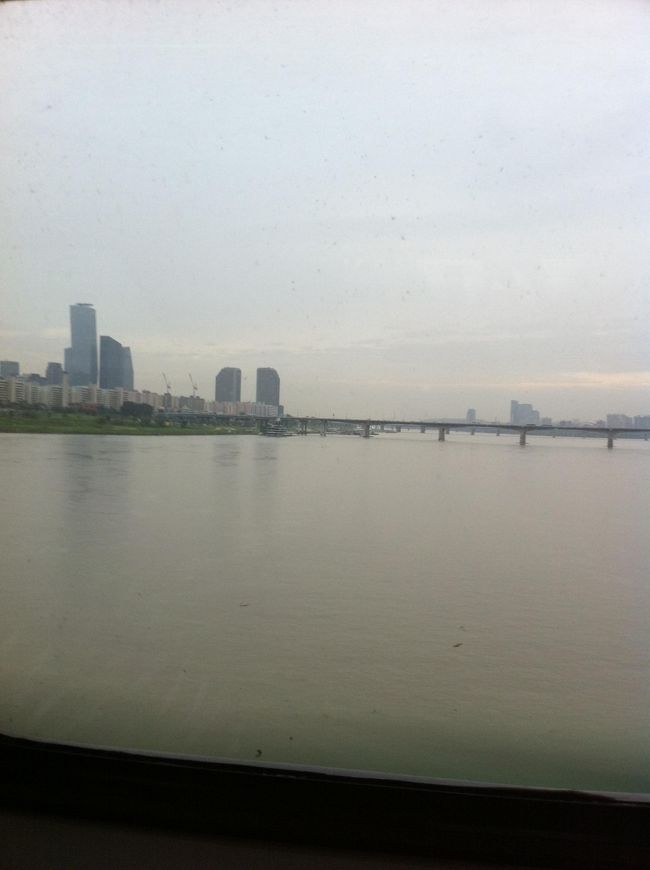 そうすると漢江を渡って