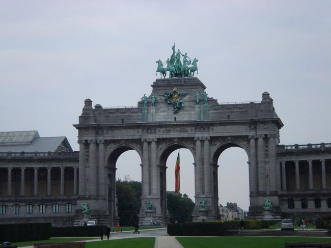 サンカントネール<br /><br />ブランデンブルク門みたい<br /><br />ブリュッセルは少し冷たい感じがした・・<br /><br />ウィーン経由で帰国