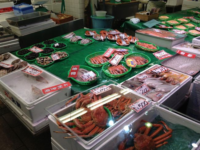 二時近いので、品薄ですが、<br /><br />甘海老、ボタンエビ、のどくろの干物　などを購入<br /><br />