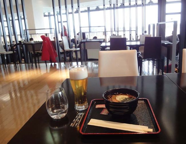 ANAラウンジ。10：20撮影。