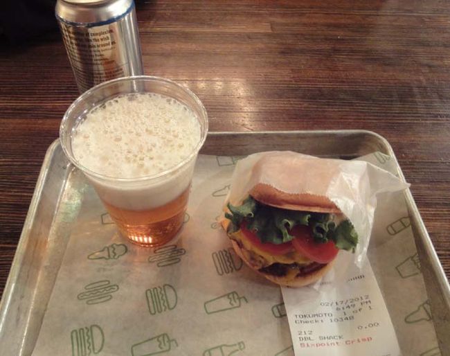 夕食。19:03撮影。