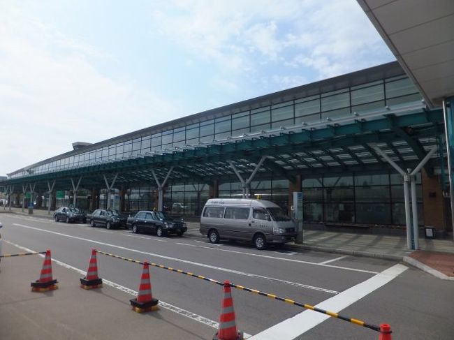 函館空港の外に出ます。空港の外はそれほど寒さはありませんでした。
