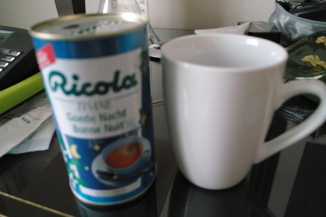 これは戦利品!!日本でも輸入雑貨屋さんにあるハーブキャンディーRIcolaの粉末のお茶!!ちょっと甘いハーブティーになります。<br />ホテルでお湯を沸かして飲んでみましたが大当たり!!<br />すごい安かったのでもっと買えばよかったと後悔……日本でもネットで買えるようですが4倍〜3倍のお値段でした。<br /><br />