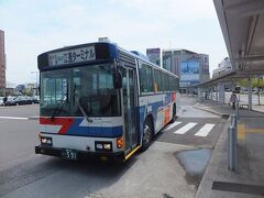 函館駅前のバスターミナルから２時間、バスの旅です。江差まで乗車しました。