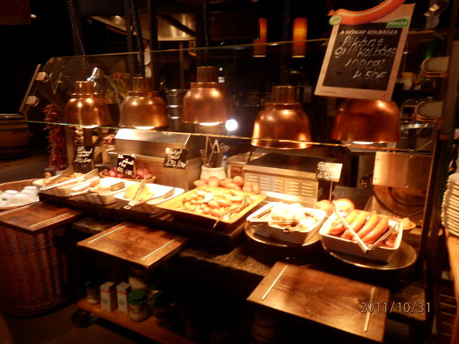 こんなフードコートもありました☆<br /><br />グリルです<br /><br />