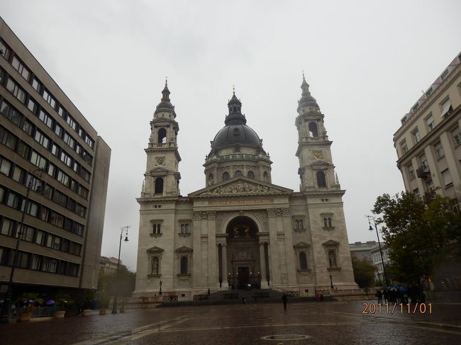 建物が大きいですが、全景を入れてパチリ。