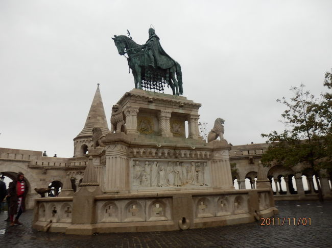 ハンガリー初代国王　聖イシュトヴァーン像。