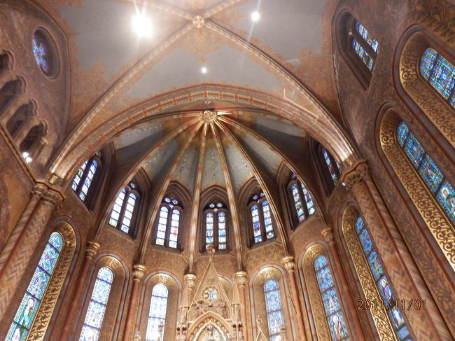 マーチャーシュ教会の内部