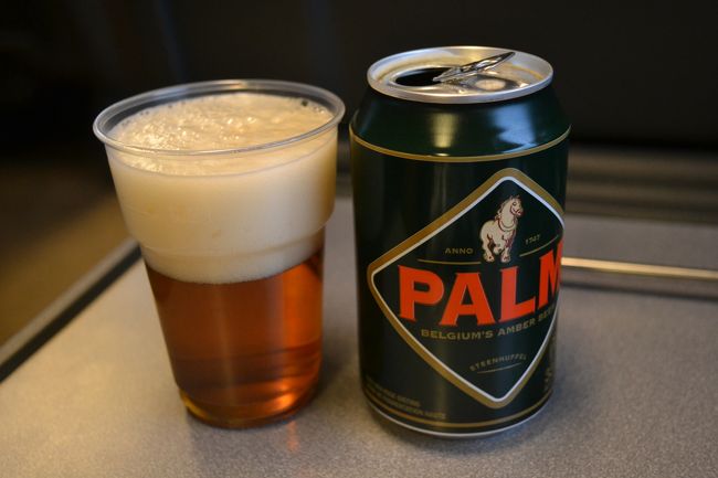 ベルギービール３連続♪<br /><br />この時はオランダに再入国するため、電車内の車内販売員から購入しました♪
