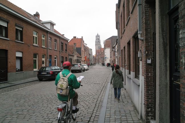 石畳を歩きます。