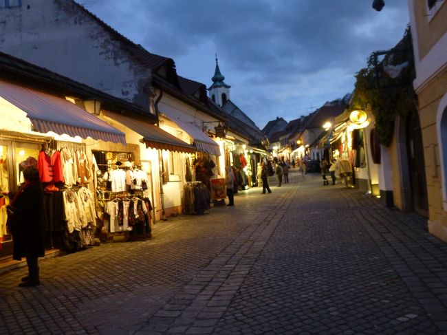 ドナベント地方センテンドレの街並み