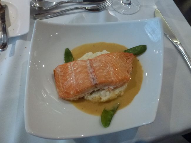 本日の魚料理（鱒？）リゾット添え