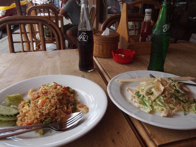 そうこう考えているうちに、お昼になってしまうのでレストランへ向かいます。<br />めずらしくビール無しランチ。