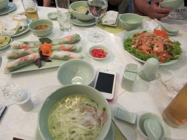 この日のお昼ご飯はベトナム料理。<br />ここのお店は香草を使ってなくて、全部美味しかった！