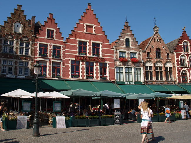 このマルクト広場、昔日本から来たときには超感動したのですが・・・<br />こういう景色にも慣れてしまったのかも・・・