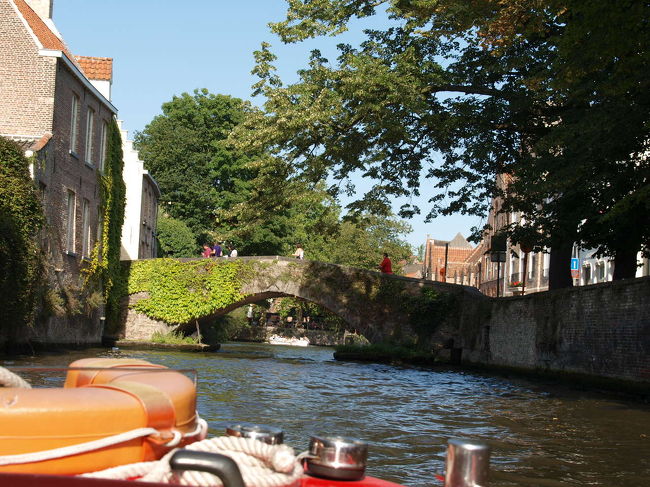 帰りのユーロスターの時間まで余裕はありませんでしたが、<br />何とかボートにも乗船。