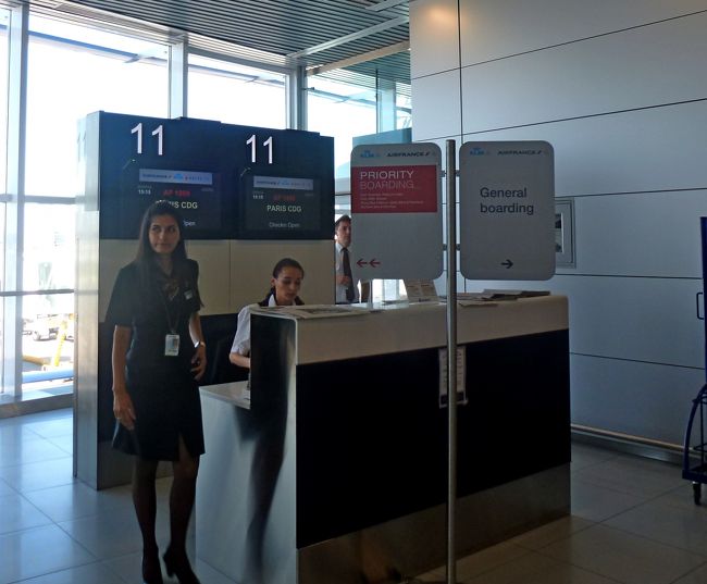 OTP1515　AF1889　でCDG．1725着