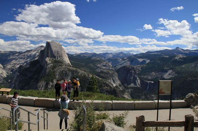 それなりに観光客がいます