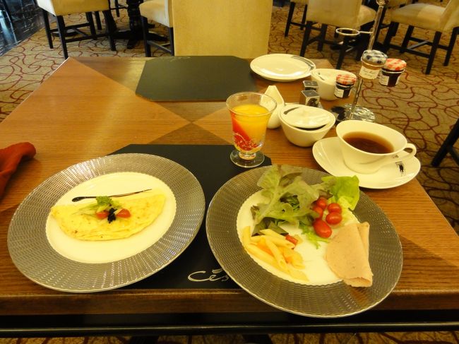 リッツカールトンでの朝食２回目、フレッシュオムレツ。