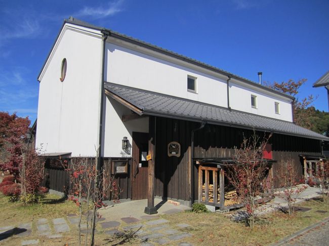 本日のメインは笠原中央公民館で行われる「春風亭 小朝」の落語会です<br /><br />この建物は石窯ピザレストラン「Coupe du Cinnamon」です