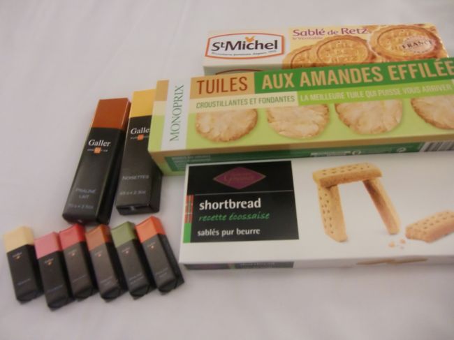 ボルドーで買ったお土産。<br />ベルギーのチョコですが、ガレのチョコがあったので。