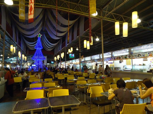 <br />フードコートみたいな感じ(*^_^*)