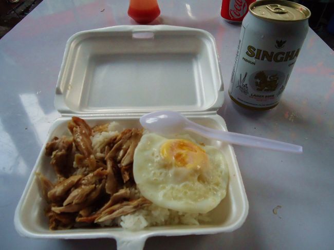 <br />水かけで皆騒いでますが<br /><br />私はモクモクとごはん〜(*ﾟ▽ﾟ*)<br /><br />