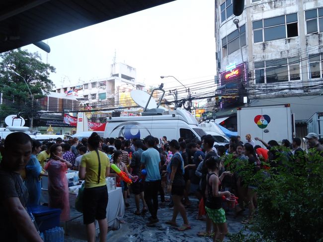 <br />今回も水かけられ顔に泥も塗られました<br /><br />(。-∀-)