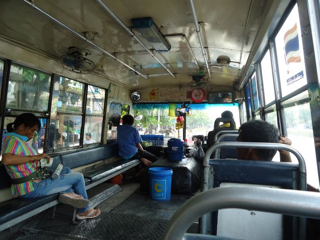 <br />前回もバスで行ったことがあるので<br /><br />その時の記憶を頼りにバス乗車〜