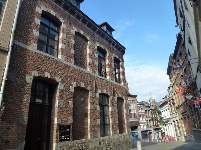 良いお天気の中　美しい町並みを散策して・・