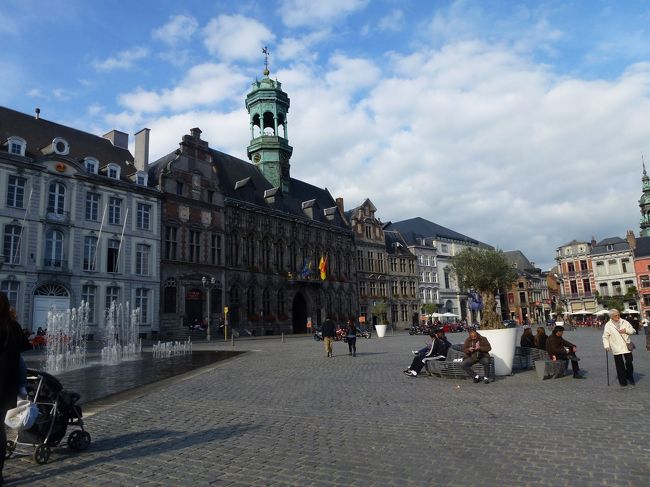 広場に戻りました。