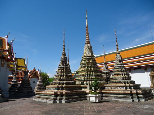 <br />今日はここで何かのイベントがあったらしく<br /><br />屋台も結構ありました。