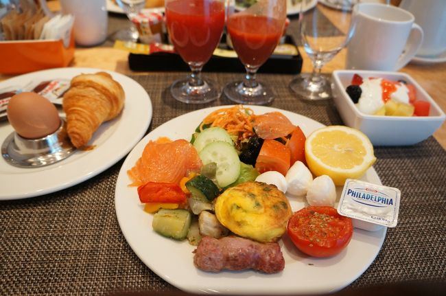 じゃじゃーん！！<br />朝からどんだけ食べるのよー（笑）<br />