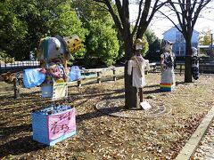 １１時半。
折り返し地点の民家園に到着しました。
市内にあった古民家７棟を移築、保存しているです。